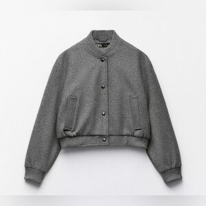 Zara Soft Bomber Jacket 
Gray 
Size XL
Excellent condition